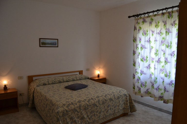 Bedroom 2, Agriturismo Marruchetone Vecchio, Grosseto
