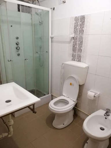 Bathroom 3, Chef Guru Hotels, Haputale