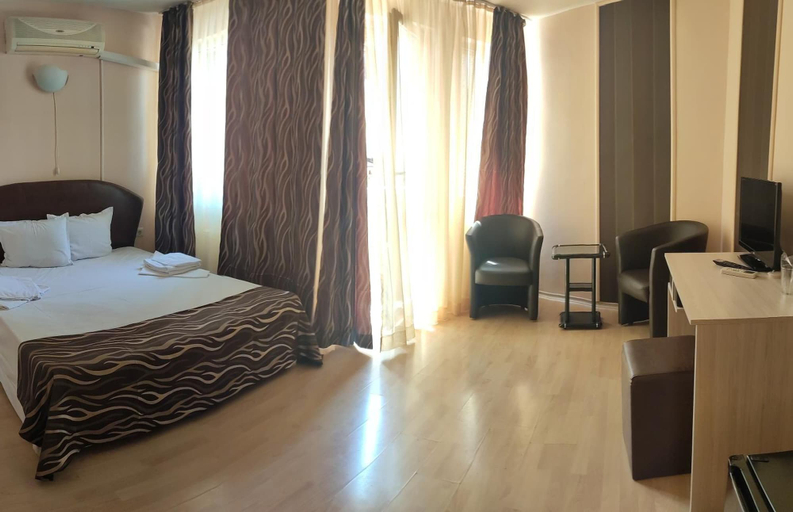 Bedroom 4, Hotel Sorbona, Varna