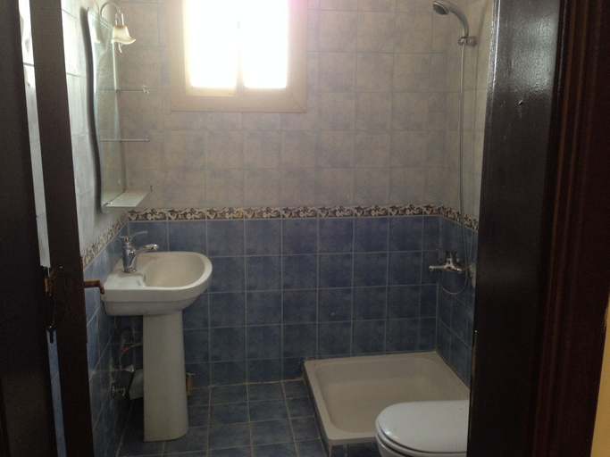 Bathroom, Al Eairy Furnished Apartments Tabuk 6, Tabuk
