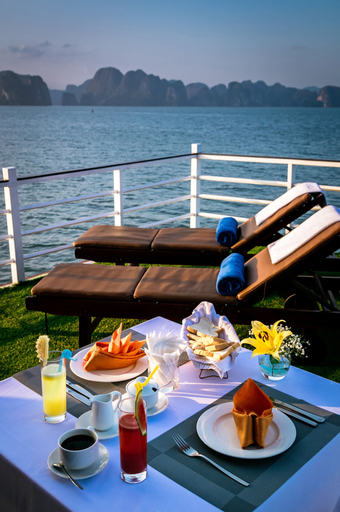 Food & Drinks 5, Gray Line Private Luxury Cruise, Hạ Long