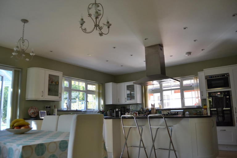 Food & Drinks 5, Leafy Suburban Bed & Breakfast, Hertfordshire