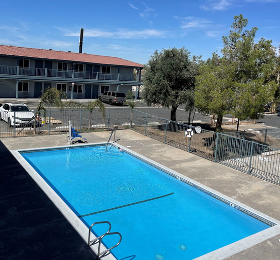 Sport & Beauty 5, Beyond Stay Hotel, San Bernardino