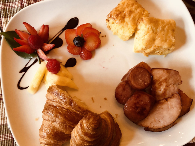 Food & Drinks 5, The Wayside Inn Bed & Breakfast, Howard
