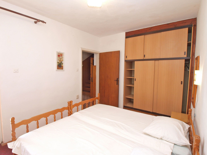 Bedroom 2, Apartment 1471, Labin