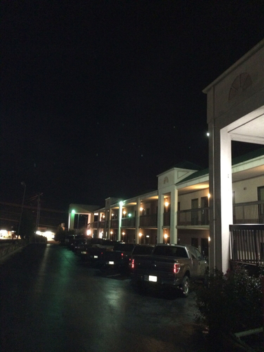 Exterior & Views 2, Motel 6 Kingsport, TN, Sullivan