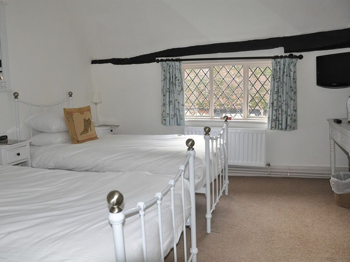 Bedroom 2, The Brocket Arms, Hertfordshire