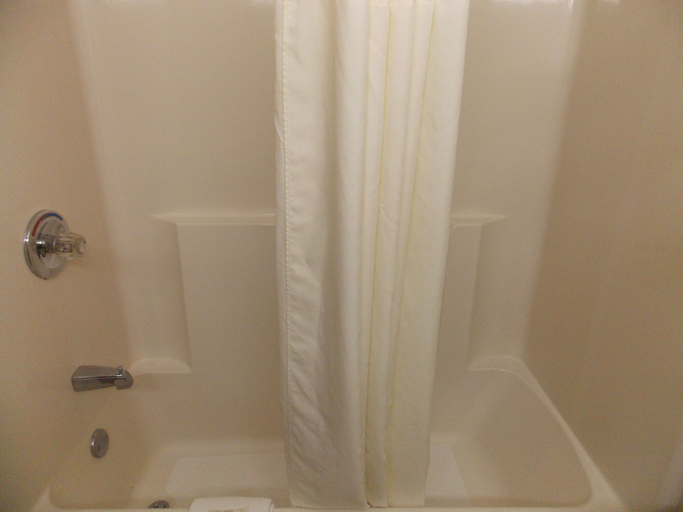 Bathroom 4, Quality Inn & Suites Champaign North - Urbana, Champaign