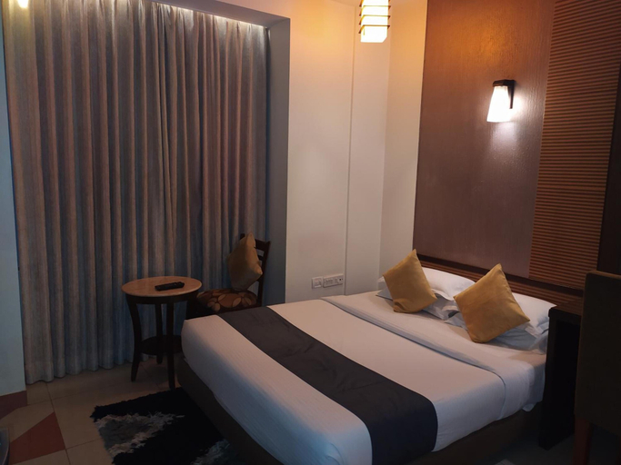 Bedroom 4, Silicrest Hotel, Bangalore