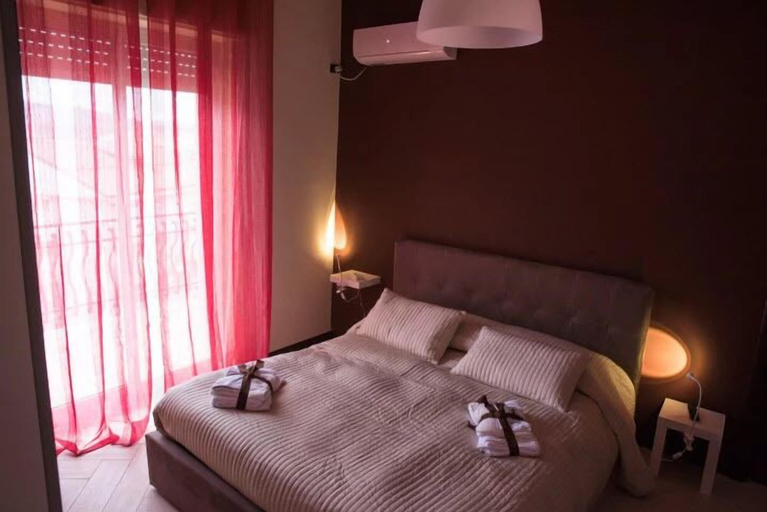 Bedroom 4, Il Centro Short Lets, Enna