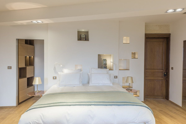 Bedroom 4, Château Prieuré Marquet - Chambres d'Hôtes D'exception, Gironde