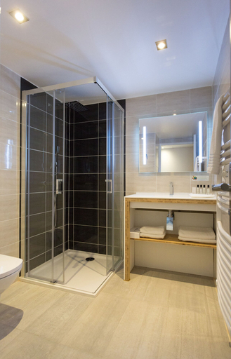 Bathroom 5, Domaine Agerria, Pyrénées-Atlantiques