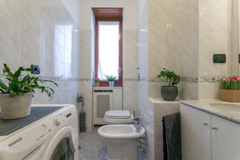 Bathroom 3, notaMi - Violet Home Loreto, Milano