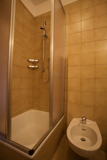 Bathroom 4, Holiday House Erika, Sondrio