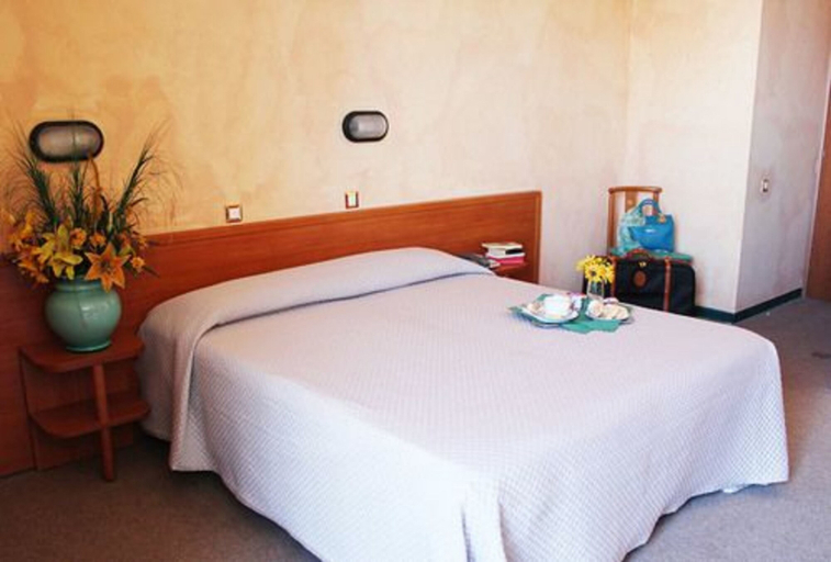 Bedroom 2, Hotel Plaza, Pesaro E Urbino