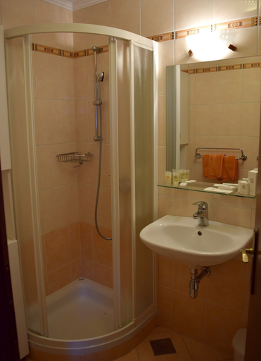 Bathroom 3, Penzion Pod Grebenom, Bistrica ob Sotli