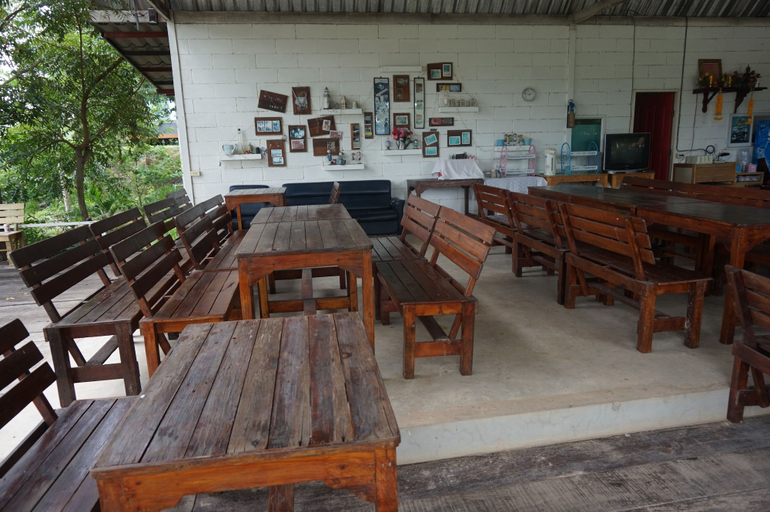 Food & Drinks 5, WhiteRock Resort Pakchong, Pak Chong