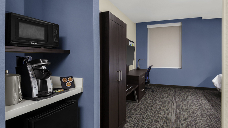 Bedroom 23