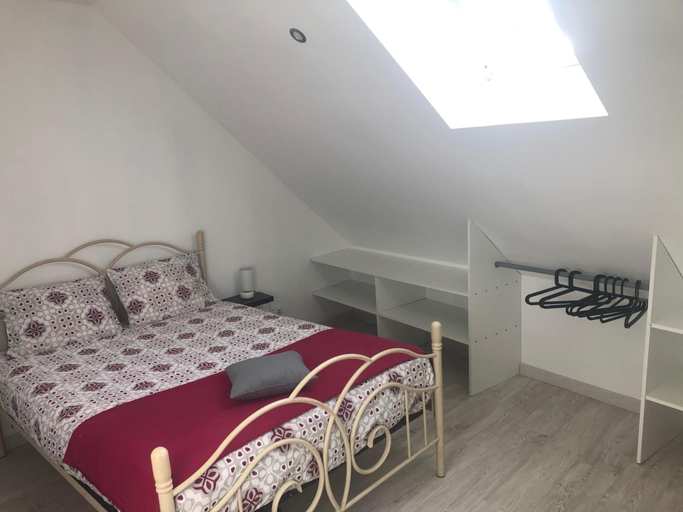 Bedroom 3, Nice house, Cher