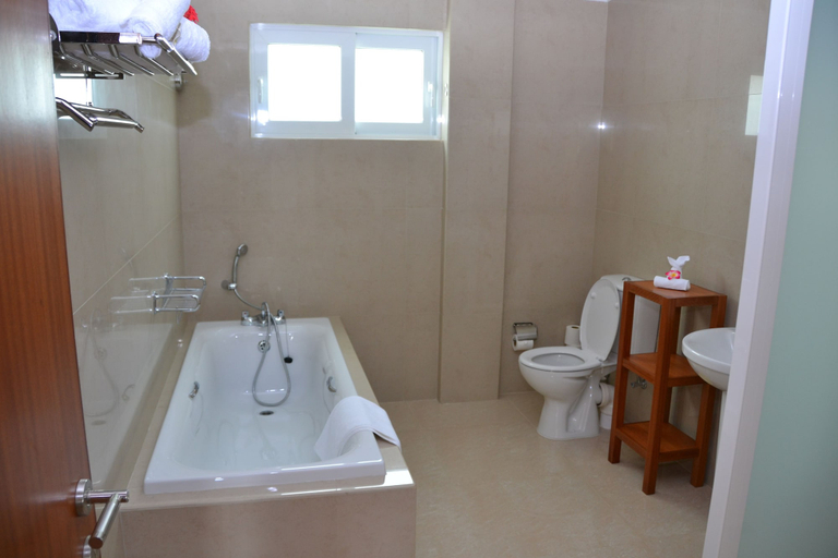 Bathroom 4, The Old School Self Catering