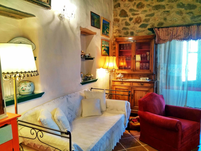 Others 5, Villa Via Savoia, South Aegean