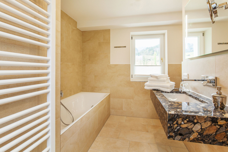 Bathroom 5, Haus Bella Vista, Traunstein