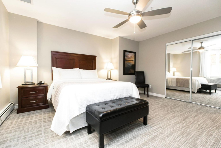 Bedroom 4, Canterra Suites Hotel, Division No. 11