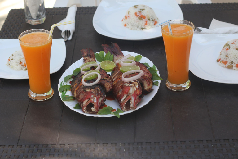 Food & Drinks 5, Thoddoo Inn