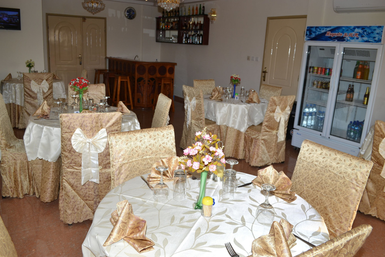 Food & Drinks 5, Hotel Magnificat, Golfe (incl Lomé)