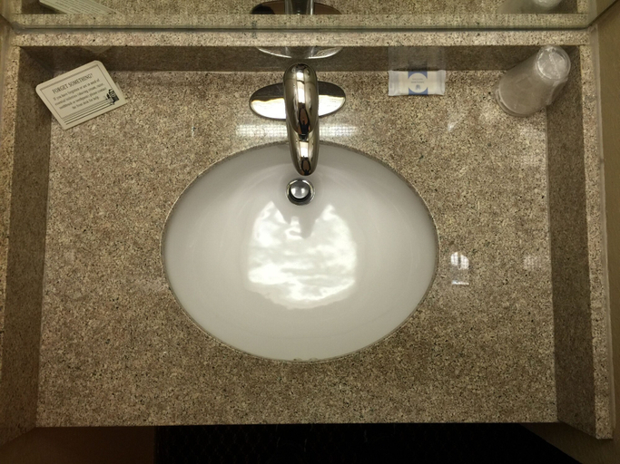 Bathroom 4, Americas Best Value Inn Garden City, Finney