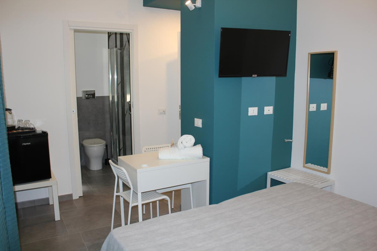 Bedroom 3, La finestra sul porto, Palermo
