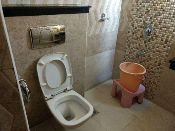 Bathroom, Hotel Prem Nivas, Madurai