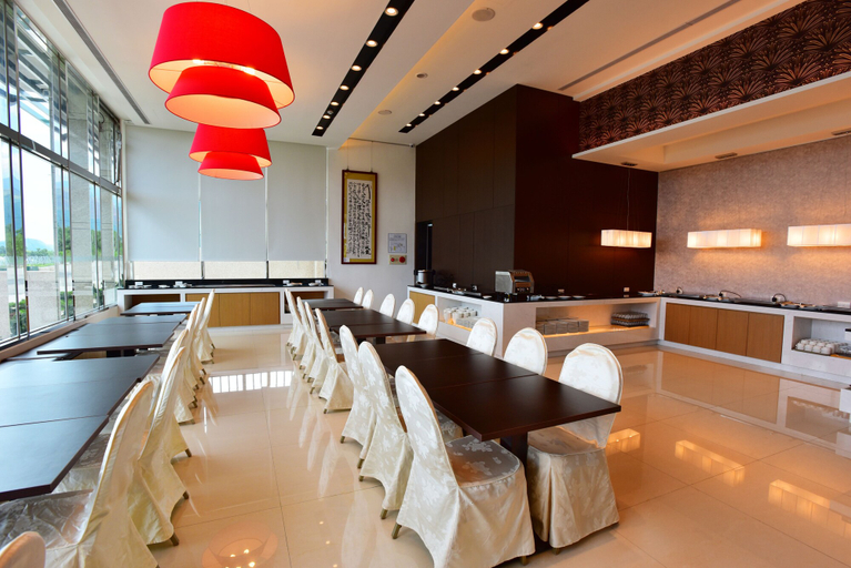 Food & Drinks 5, Naruwan Galaxy Place, Taitung