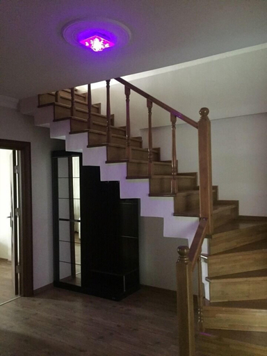 Others 4, Asfar Villa, Merkez