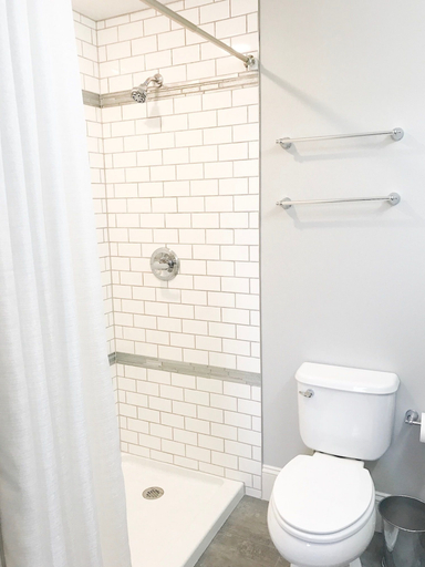 Bathroom 4, Inn On Central, Plymouth