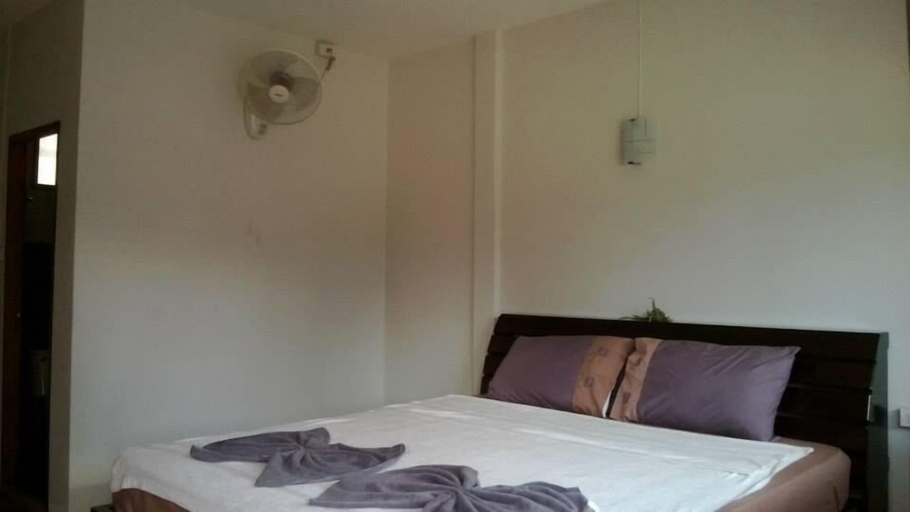 Bedroom 2, Maehaad Garden Inn, Ko Phangan