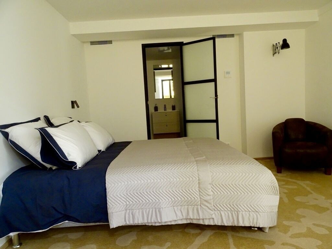 Bedroom 3, Demeure d'Hotes Le Rocher, Alpes-Maritimes