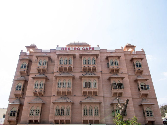 Exterior & Views 2, Hotel Castle Inn, Udaipur