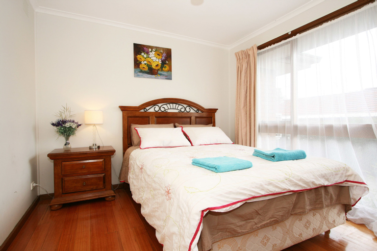 Bedroom 3, 40 Thames Holiday Unit, Whitehorse - Box Hill