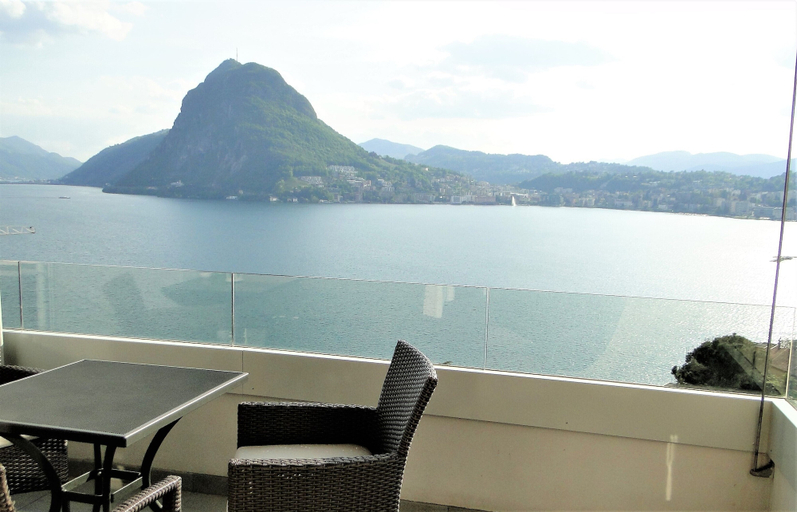 Others 5, Breathtaking View for a Romantic Stay, Lugano