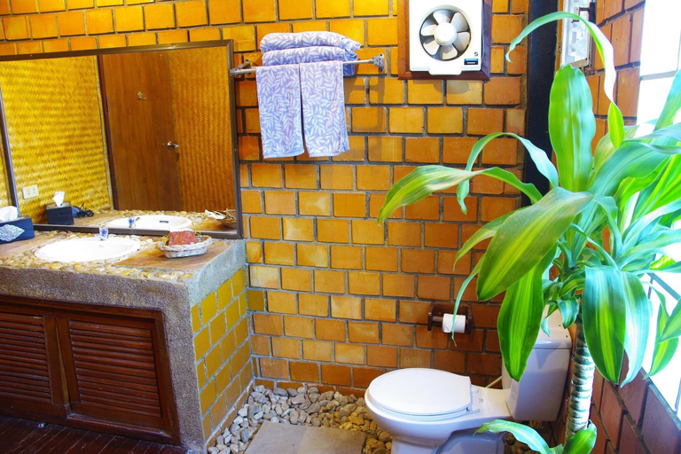 Bathroom 4, Areeya Phuree Resort, Mae Ai
