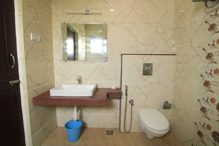 Bathroom 5, PONDY SOUTHERN RESIDENCY, Viluppuram