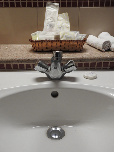 Bathroom 5, Venus Premier Hotel, Arusha Urban