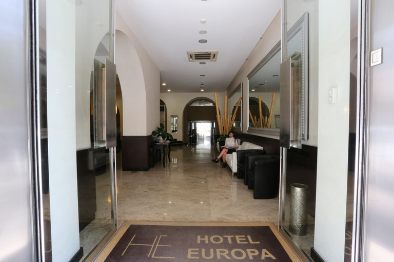 Others 1, Hotel Europa, Foggia