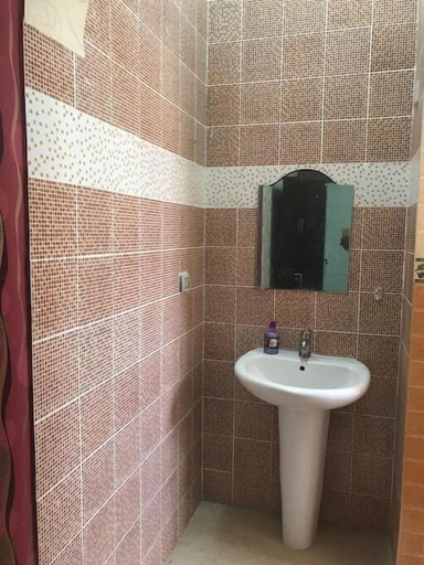 Bathroom 4, Nizwa City Apartment, Nizwa