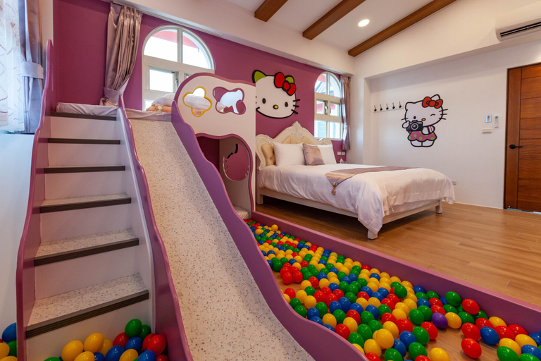 Bedroom 4, Honeysuckle Family Castle, Yilan