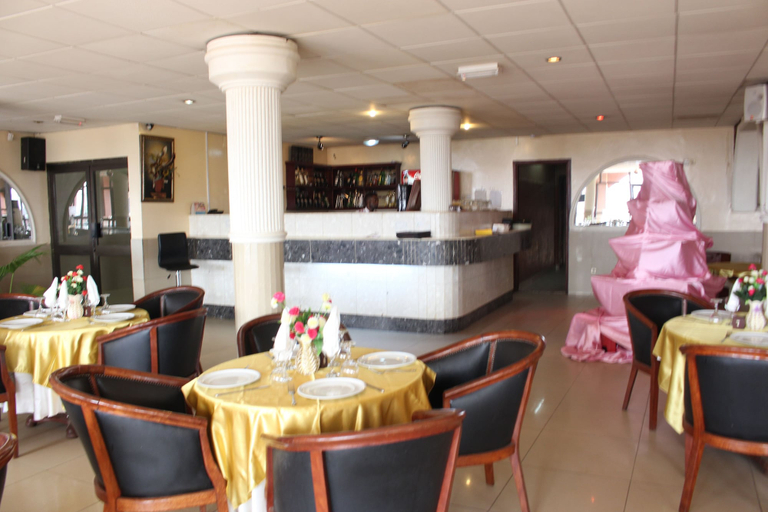 Food & Drinks 4, Hotel Santa Lucia, Mfoundi