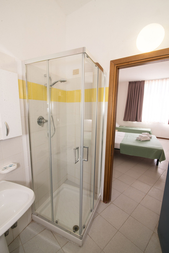 Bathroom 5, Casa Vacanza Bibbona, Livorno