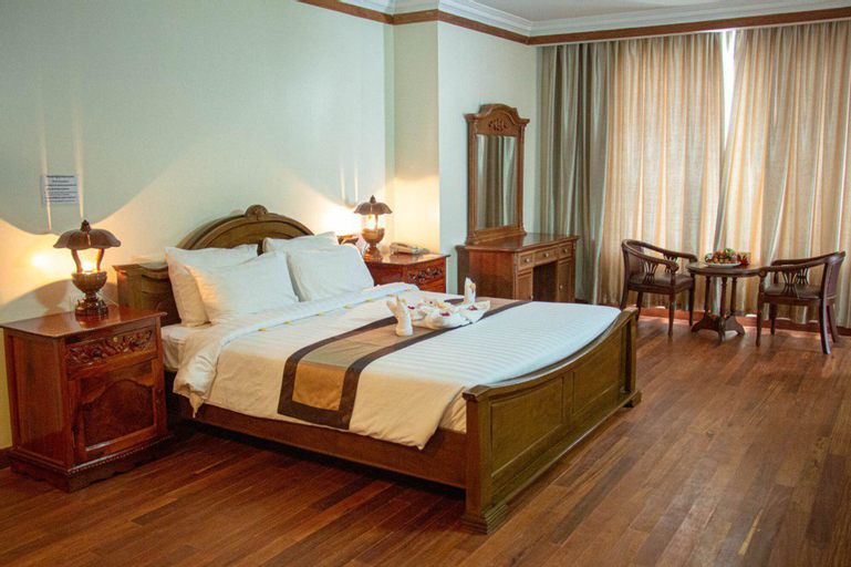 Pursat Riverside Hotel and Spa, Sampov Meas
