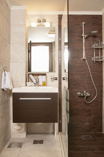 Bathroom 3, Marble Tower Hotel, Beirut